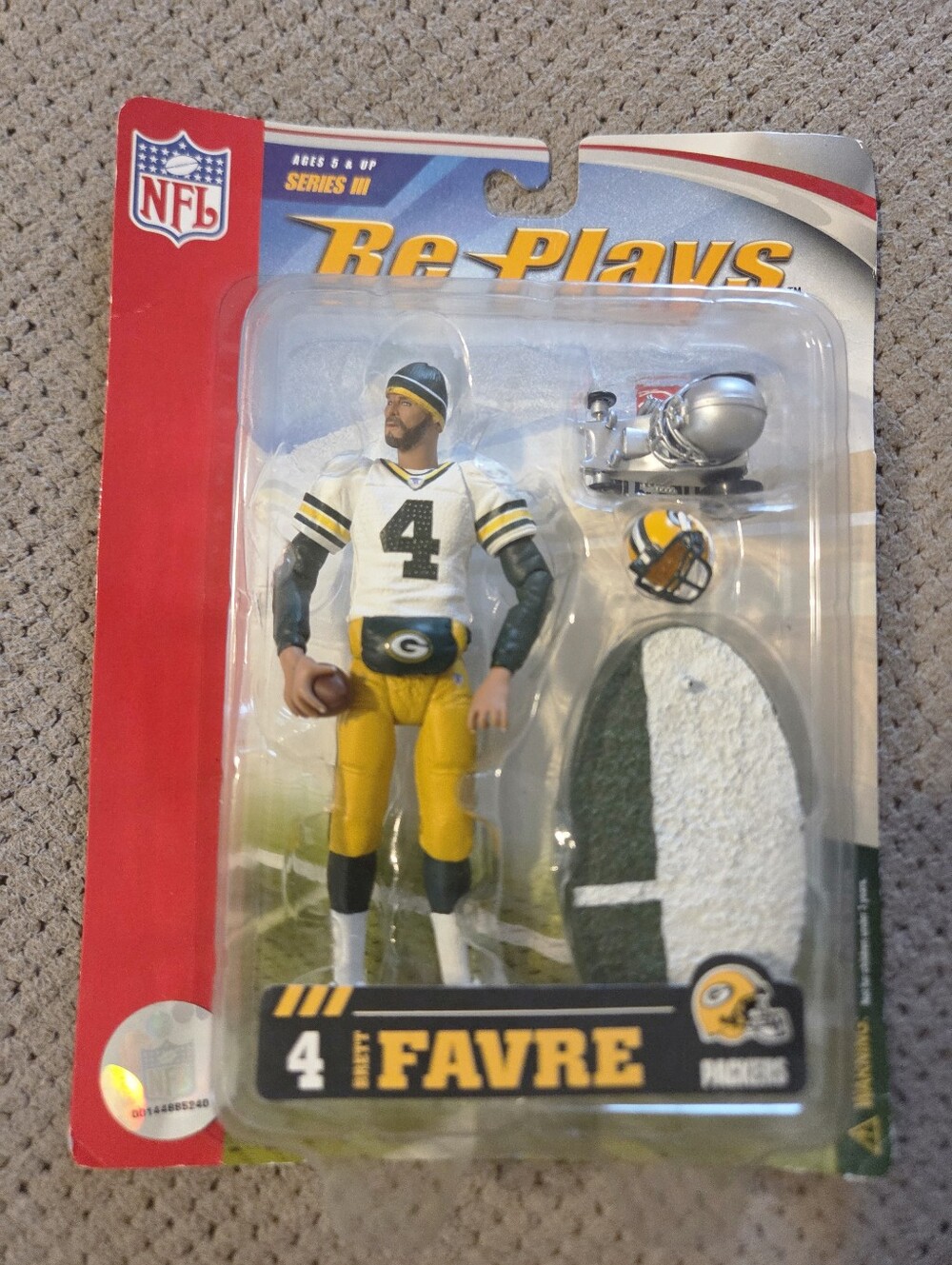 New Brett Favre 2006 Gracelyn Re Plays Series III Action Figure w/White Jersey